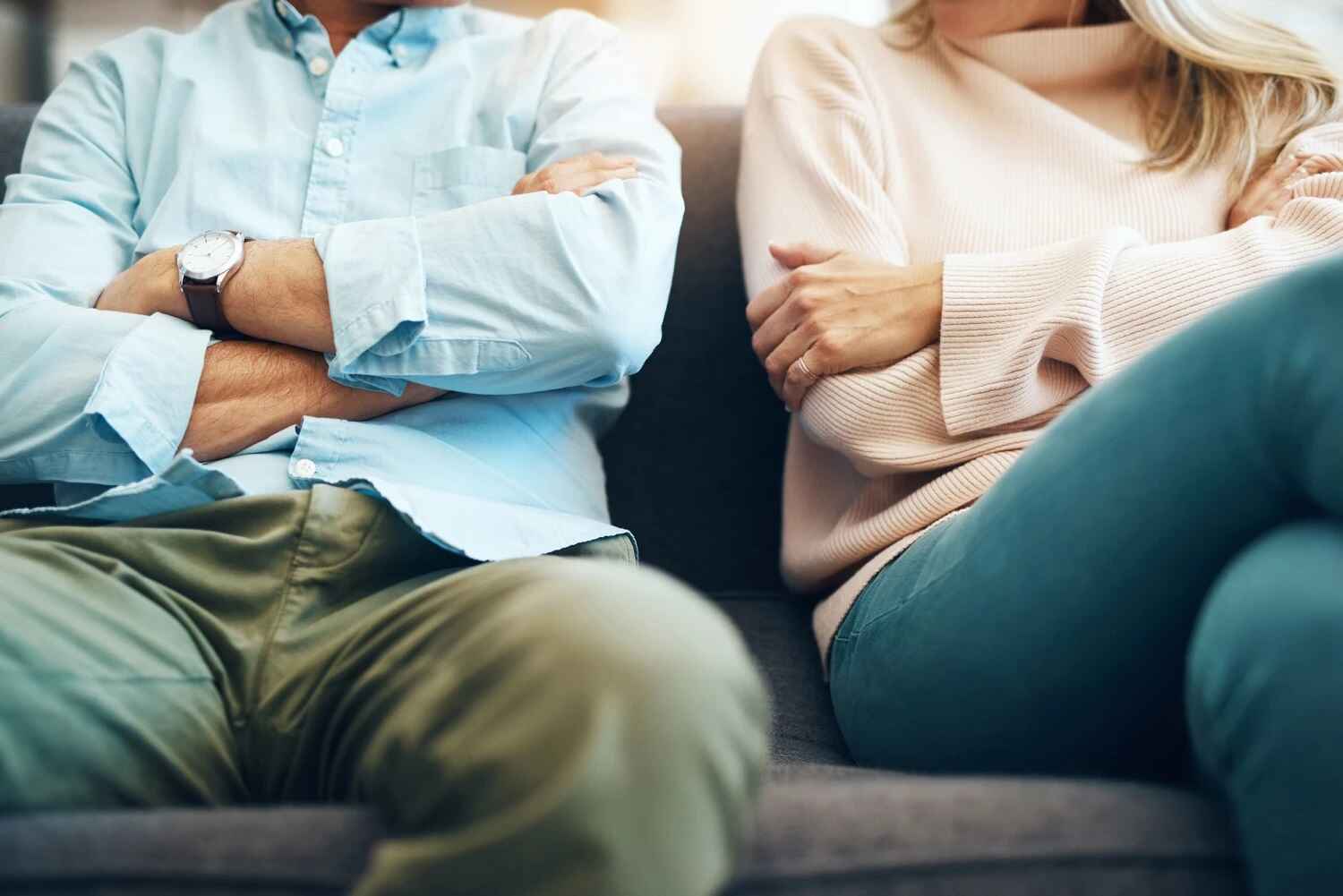 مشاوره خیانت همسر، از شوک اولیه تا تصمیم گیری نهایی