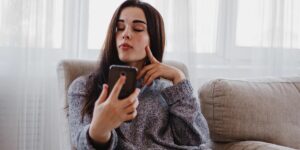 ویژگی‌های افراد خودشیفته و خودپسند
