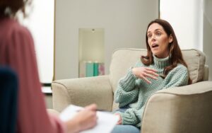 درمان اعتماد به نفس پایین به کمک متخصص