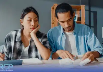 اختلافات مالی زوجین؛ راهکارهای علمی برای رسیدن به توافق