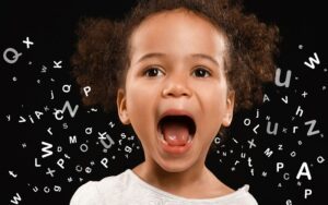 انواع تاخیر در گفتار و حرف زدن کودکان