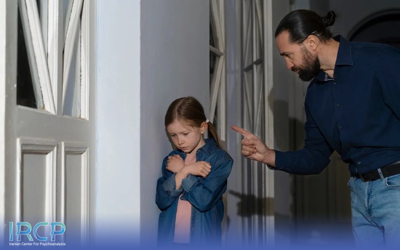 تنبیه کودک؛ روشهای درست، پیامدها و جایگزینهای تربیتی مؤثر